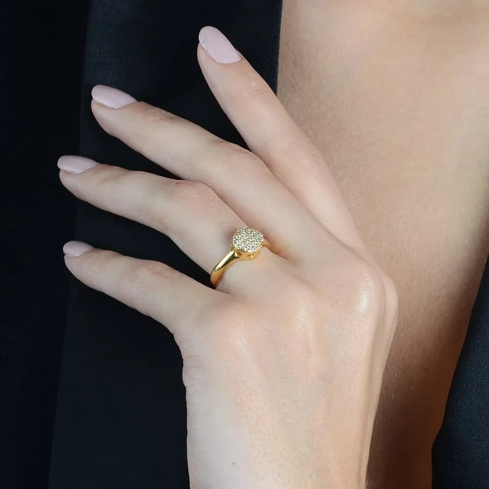 Anel Dourado Chuveirinho Cravejado de Zircônia · Banhado a Ouro 18k