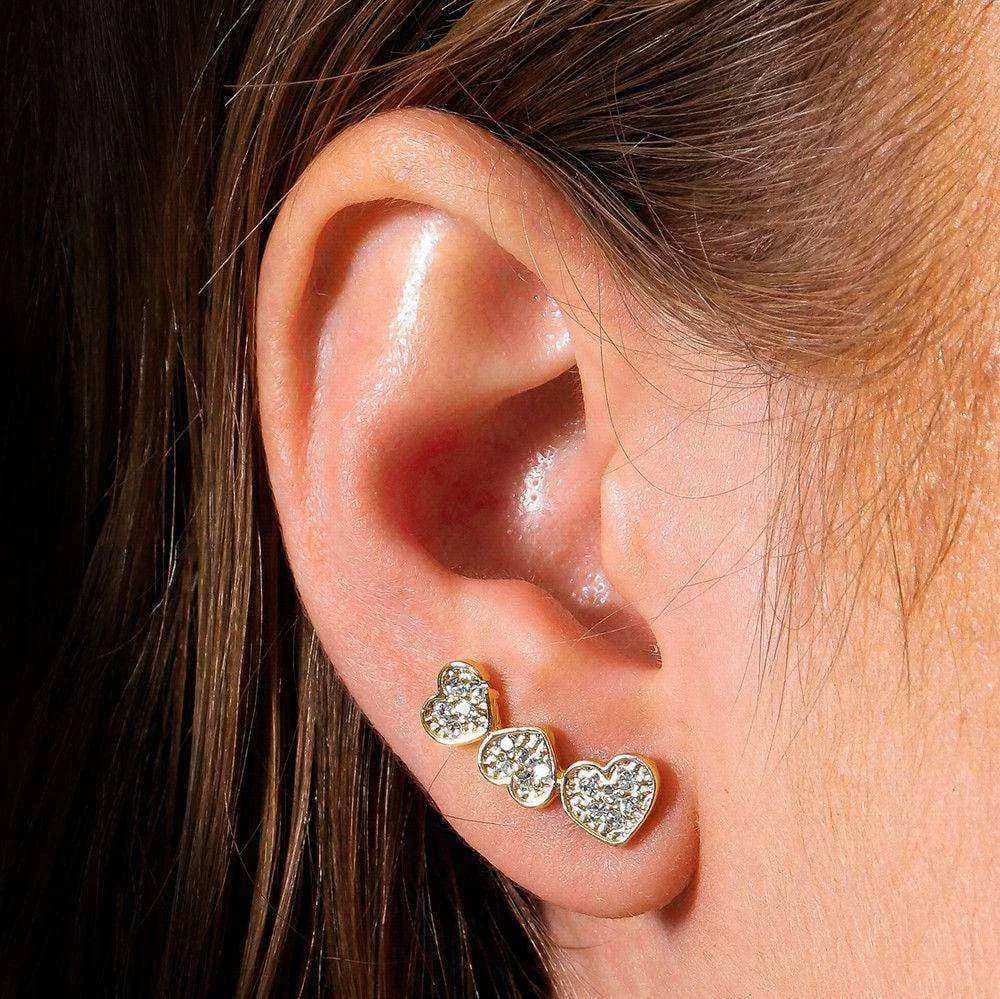 Brinco Dourado Ear Cuff de Coração com Zircônia · Banhado a Ouro 18k