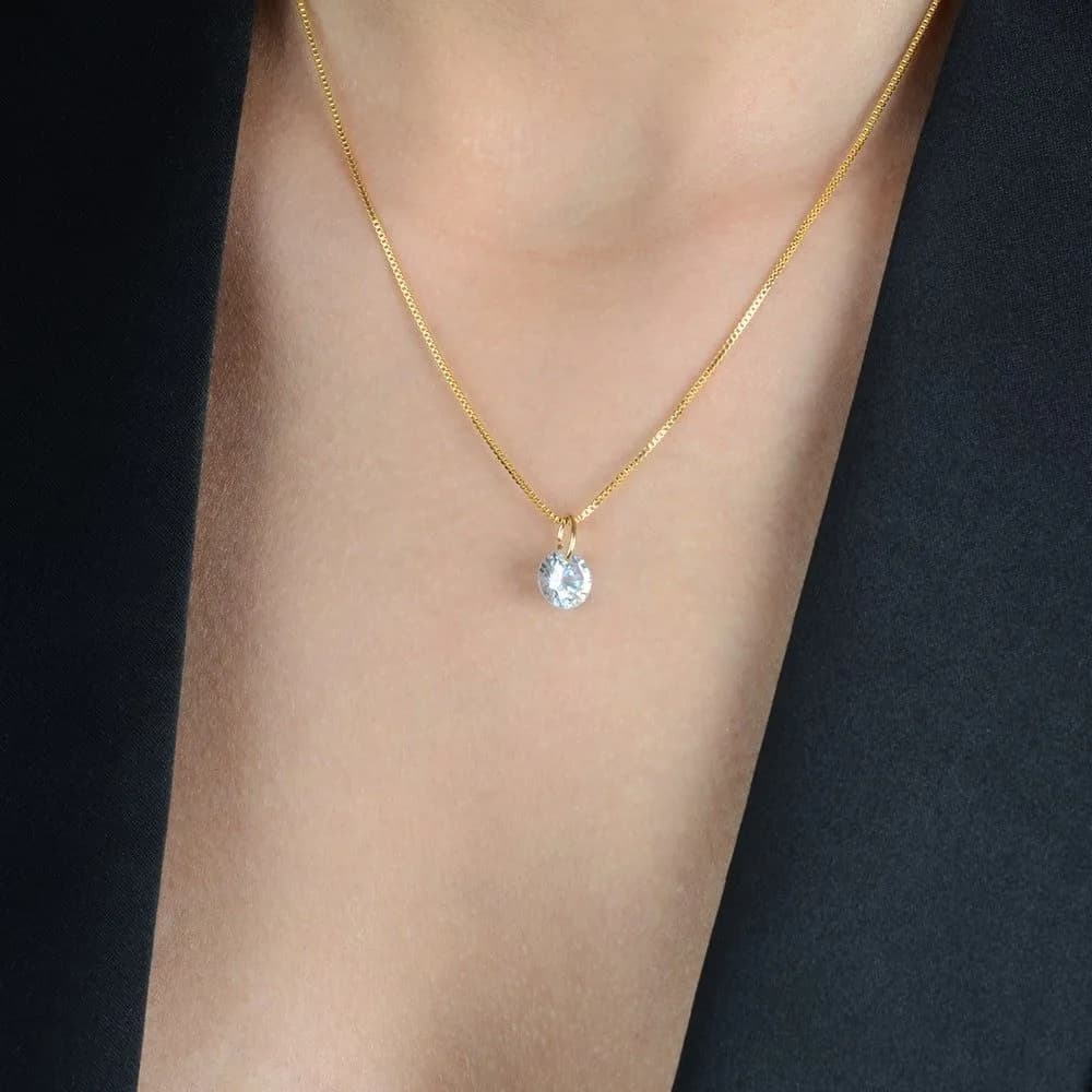 Colar Dourado Ponto de Luz em Zircônia · Banhado a Ouro 18k