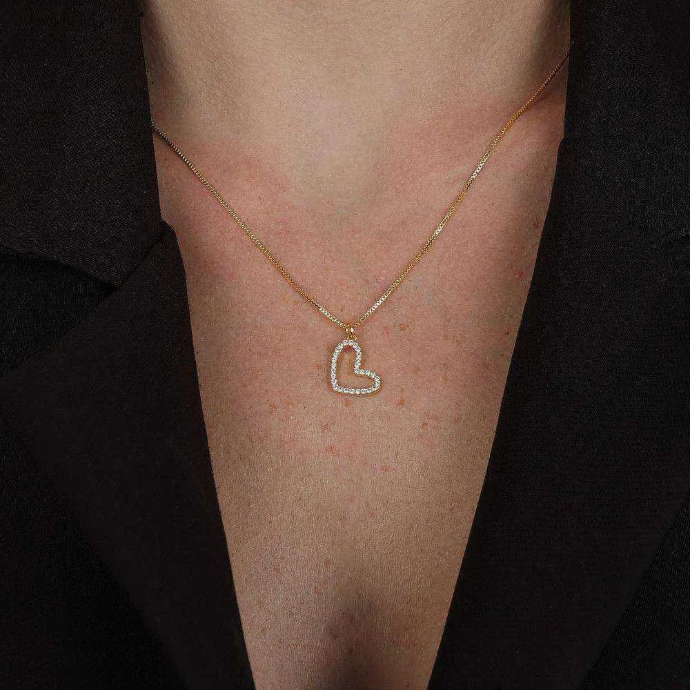 Colar Dourado de Coração Irregular Vazado com Zircônia · Banhado a Ouro 18k